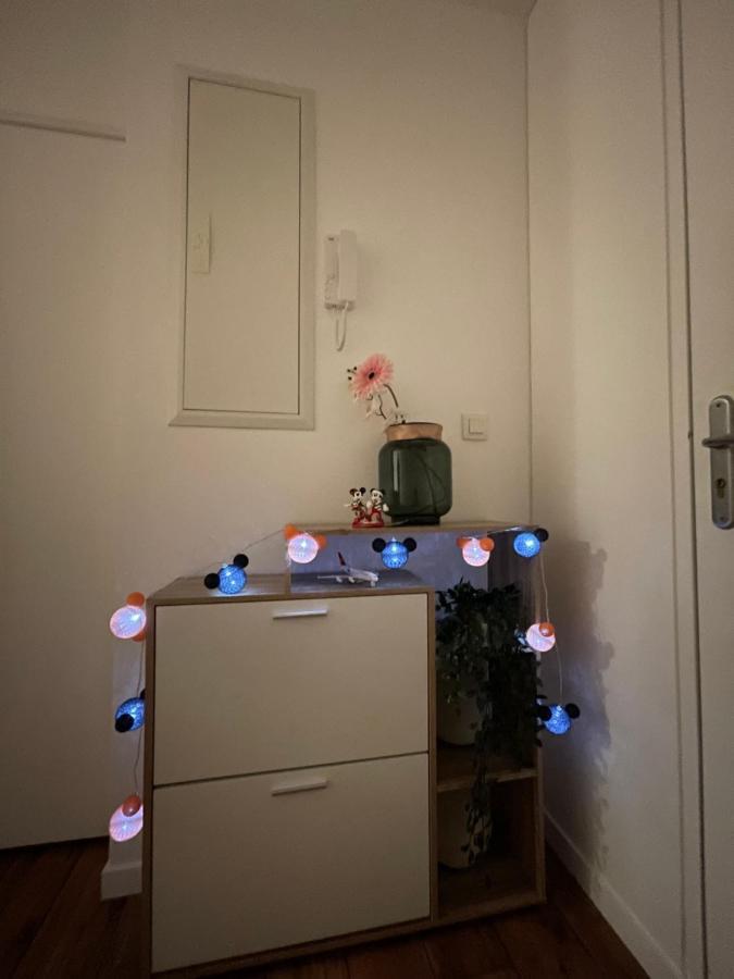 5 Min From Disneyland Cozy Retreat Apartment Montevrain Bagian luar foto